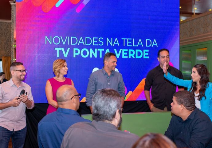 TV Ponta Verde - SBT revela nova programa&ccedil;&atilde;o e celebra crescimento exponencial