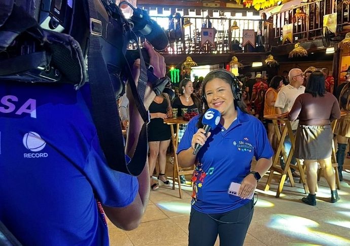 TV Guararapes abre cobertura do S&atilde;o Jo&atilde;o no Alto do Moura direto da Casa Dom Vitallino
