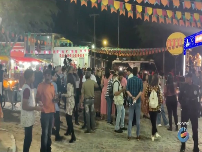 S&atilde;o Jo&atilde;o na Ro&ccedil;a d&aacute; in&iacute;cio aos festejos juninos de Caruaru 