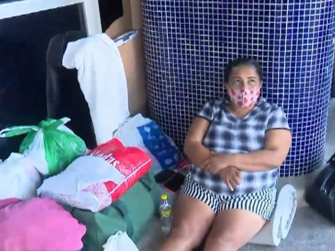 Descaso com os acompanhantes de pacientes no Hospital da Restaura&ccedil;&atilde;o, no Recife