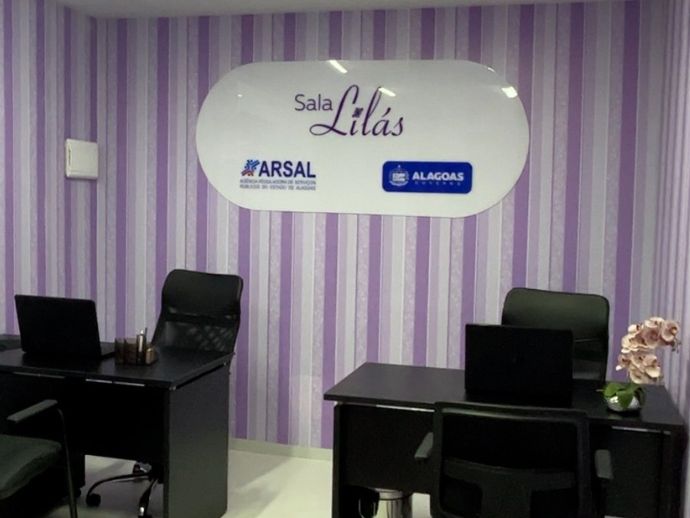 Governo de Alagoas inaugura Sala Lil&aacute;s em terminal rodovi&aacute;rio de Macei&oacute;