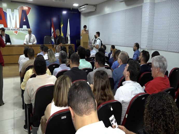 AMA promove reuni&atilde;o focada no desenvolvimento municipal