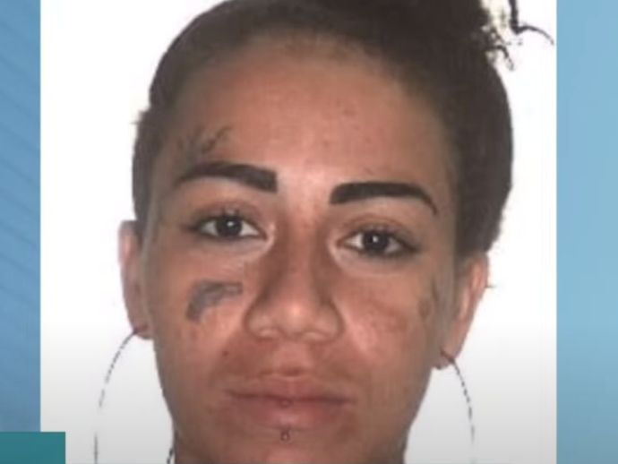 Mulher de 20 anos é encontrada morta no seu apartamento em Jardim Fragoso; companheiro da vitima se entregou 