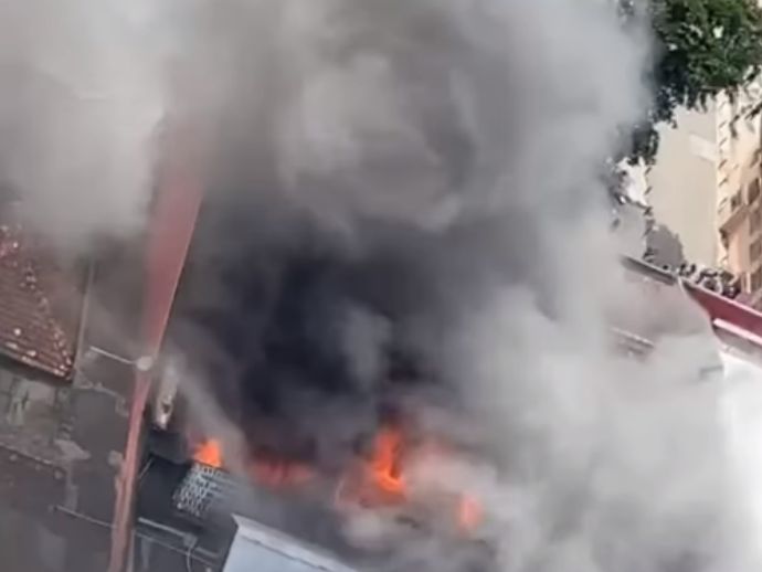 Incêndio atinge o Mercado da Encruzilhada