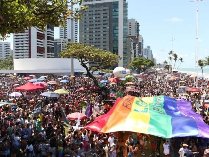 Parada da Diversidade de Pernambuco chega a sua 23&ordf; edi&ccedil;&atilde;o neste domingo (17), no Recife
