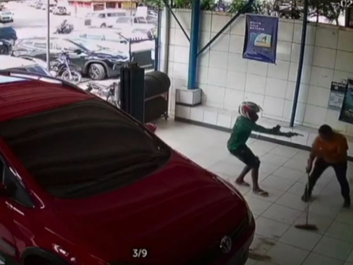 Pol&iacute;cia Civil prende suspeitos de participar da morte de empres&aacute;rio, em Carpina