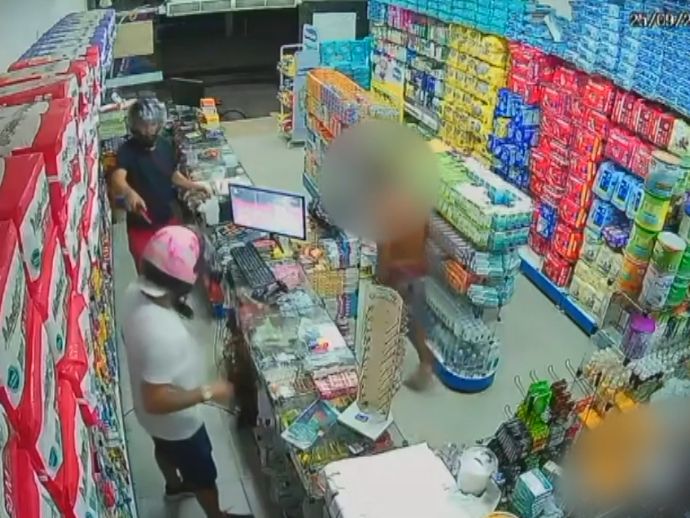 Farm&aacute;cia &eacute; alvo de assalto por dois homens, no bairro de Cajueiro Seco