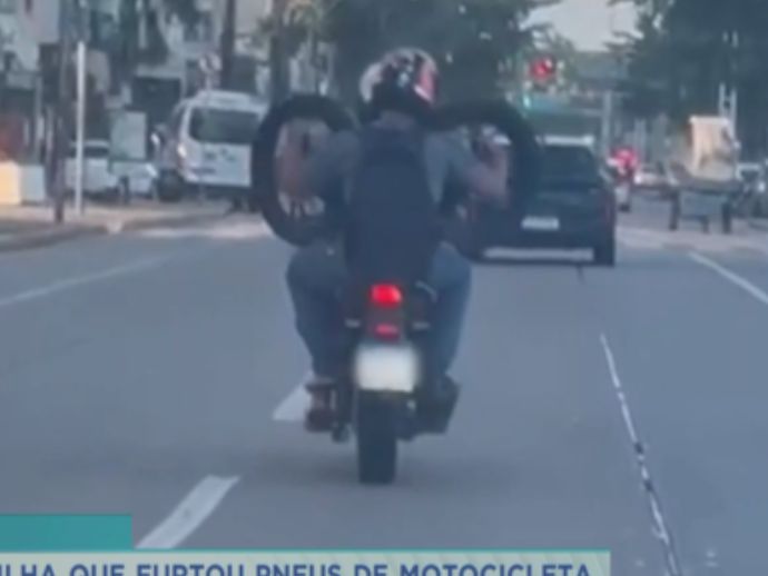 Dois homens foram presos suspeitos de furto de pneus de motocicletas, em Boa Viagem