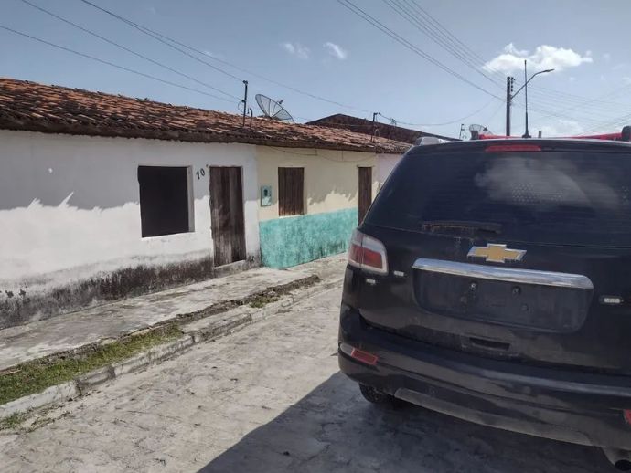 Homem &eacute; preso sob suspeita de estupro da enteada por 15 anos em Penedo