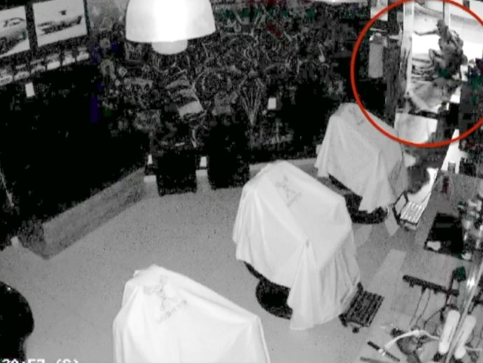 Barbearia em Boa Viagem &eacute; alvo de assalto durante a madrugada de quarta-feira (18)