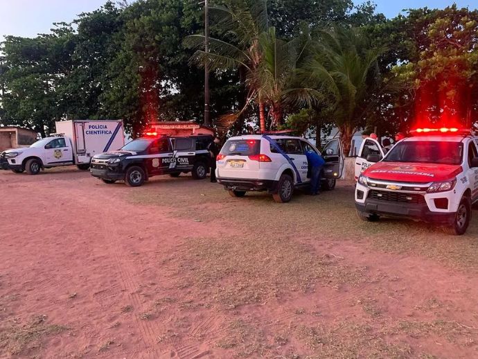 Bra&ccedil;o humano &eacute; encontrado na Lagoa Munda&uacute;, em Macei&oacute;