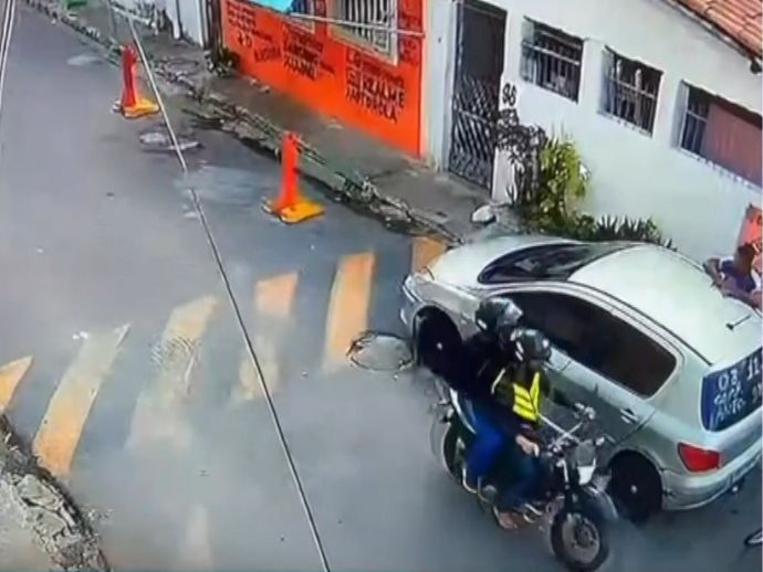 Homem &eacute; morto a tiros no bairro da Madalena nesta sexta-feira (3)