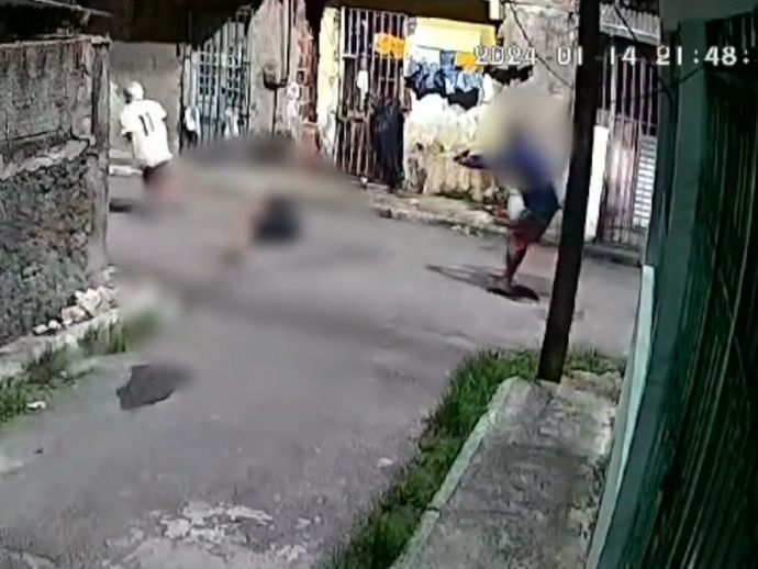 Tentativa de triplo homic&iacute;dio &eacute; registrado por c&acirc;meras de seguran&ccedil;a no Cabo