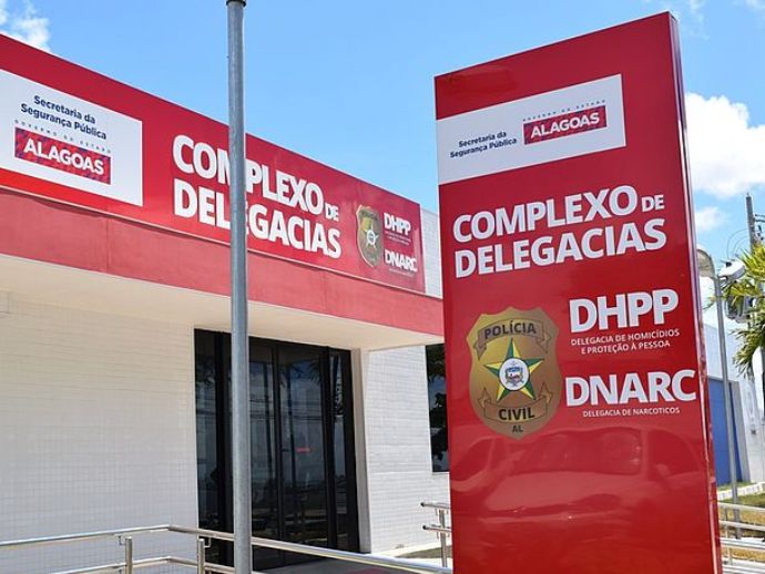 Pai de santo esfaqueia mulher em festa religiosa e &eacute; preso em Macei&oacute;