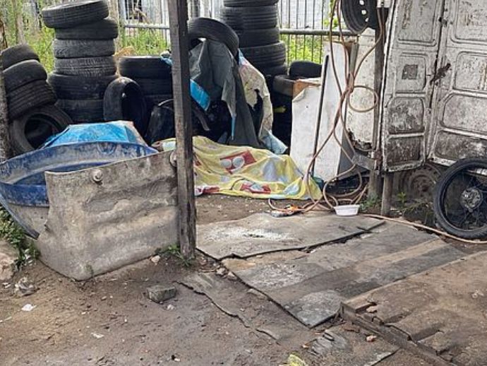 Homem &eacute; assassinado dentro de borracharia, na parte alta de Macei&oacute;
