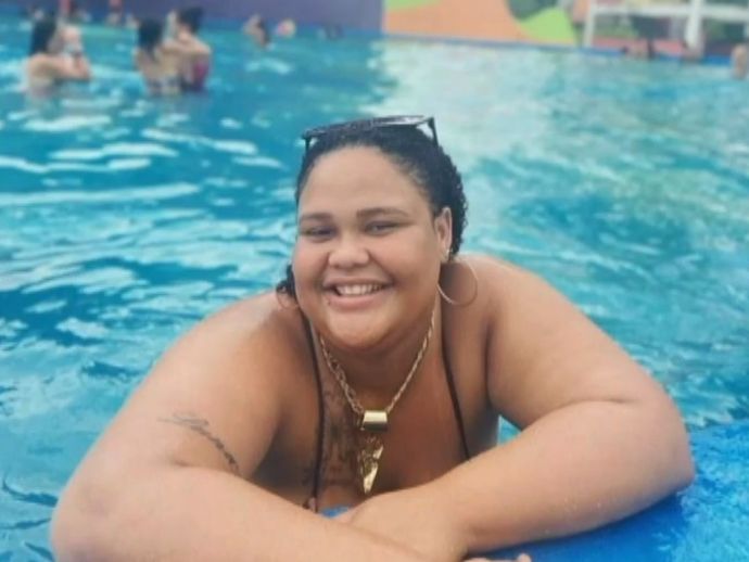 Jovem de 19 anos &eacute; morta a tiros no bairro da Imbiribeira