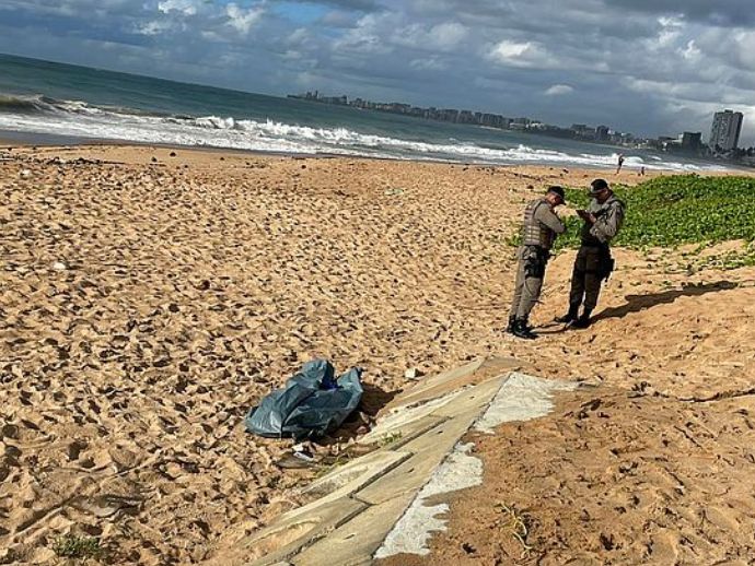 Jovem desaparecido na Praia de Jacarecica &eacute; encontrado ap&oacute;s buscas intensas.