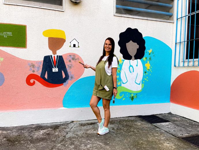 Projeto de muralismo valoriza a diversidade de profiss&otilde;es em escola de Alagoas