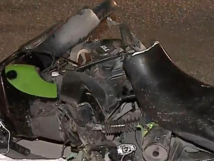 Motociclista morre ap&oacute;s ser atropelado por um caminh&atilde;o na BR-101