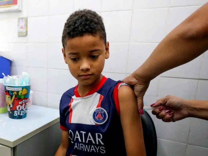 Dengue: Brasil aplicou 2 milh&otilde;es de total de 4,7 milh&otilde;es de doses