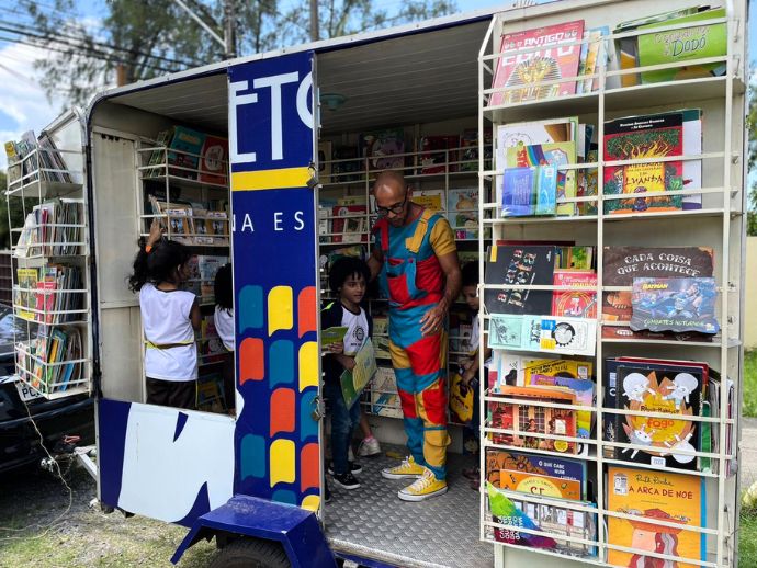 Projeto &lsquo;Leitura na Esquina&rsquo; promove campanha de arrecada&ccedil;&atilde;o de livros no munic&iacute;pio do Paulista 