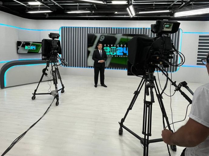 ELEI&Ccedil;&Otilde;ES 2024: TV Guararapes/RECORD transmitiu movimenta&ccedil;&atilde;o nas se&ccedil;&otilde;es e apura&ccedil;&atilde;o dos votos