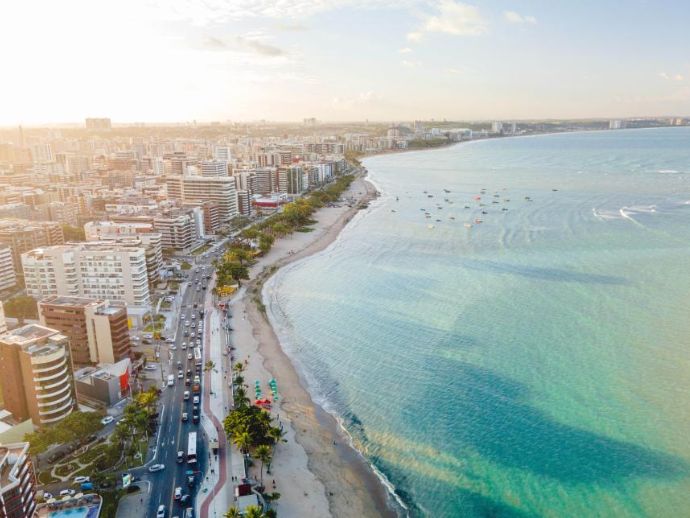 Macei&oacute; se destaca entre destinos tur&iacute;sticos mais procurados para novembro, aponta pesquisa  
