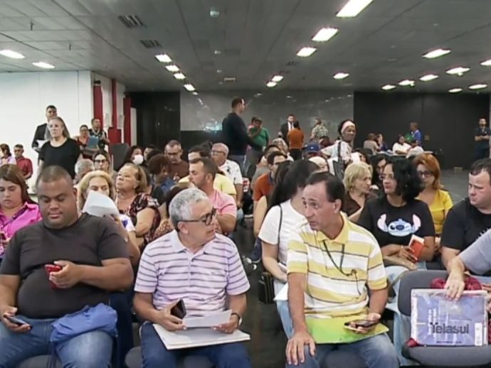 Justi&ccedil;a Federal realiza "Mutir&atilde;o da Esperan&ccedil;a" para indenizar moradores de pr&eacute;dios tipo "caix&atilde;o"