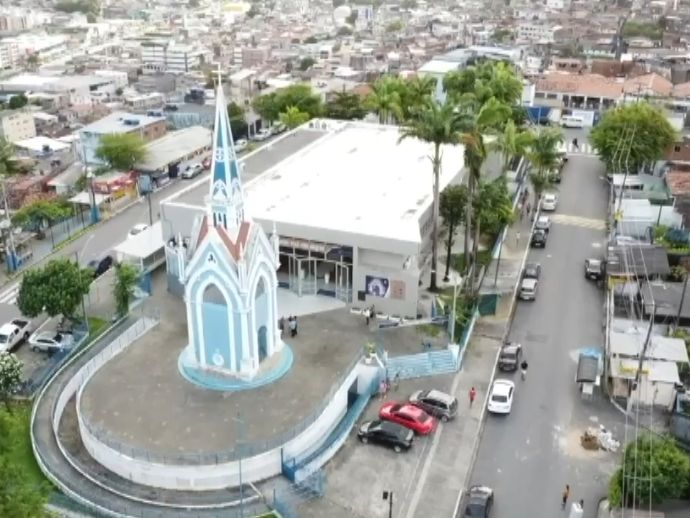 Santuário de Nossa Senhora volta a receber fies após reconstrução do teto