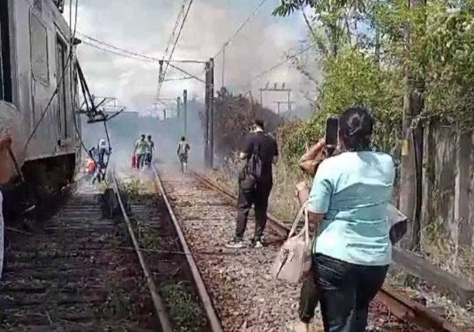 Linha Centro do Metrô do Recife é paralisada devido a pane na rede aérea