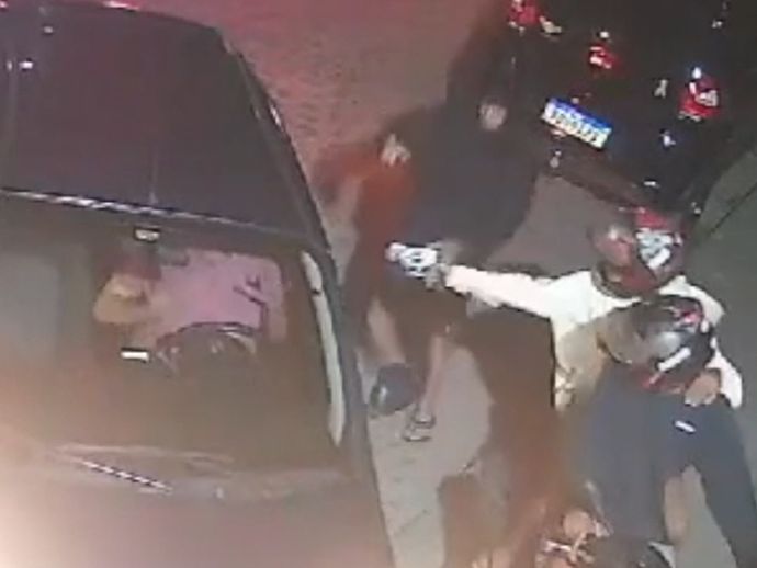 Motorista de aplicativo é vítima de sequestro relâmpago e assalto no Cordeiro, Recife