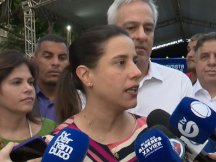 Governo de Pernambuco investe mais de 100 milh&otilde;es em escolas da rede p&uacute;blica