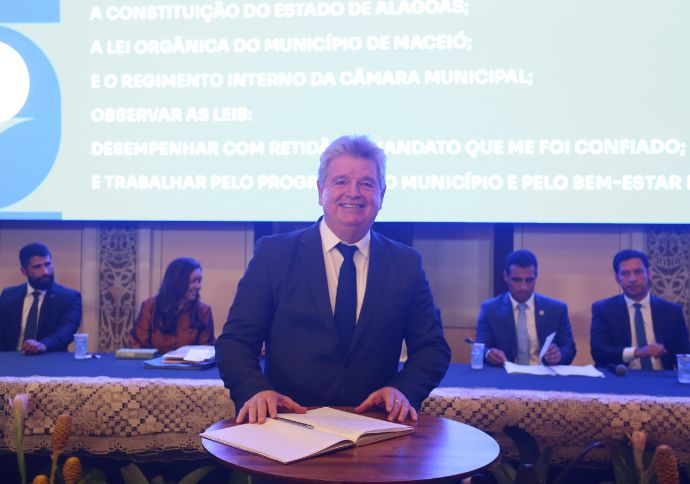 Vereadores tomam posse na C&acirc;mara Municipal de Macei&oacute;