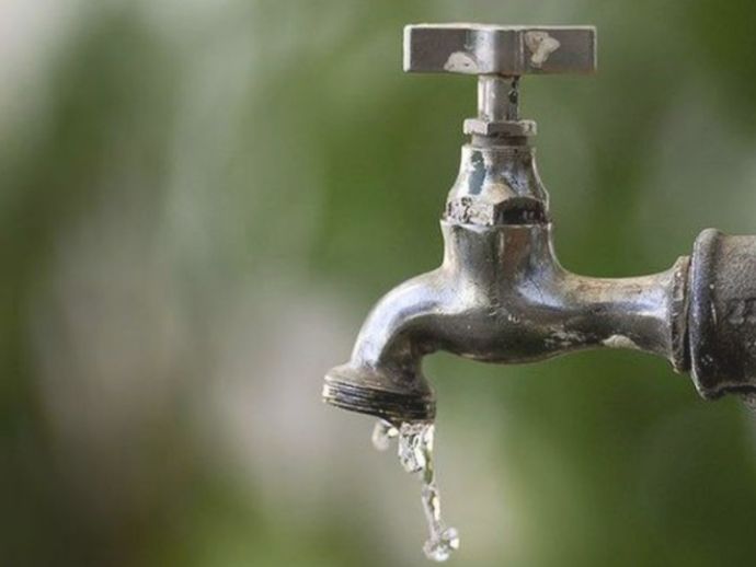 Compesa suspende fornecimento de &aacute;gua na regi&atilde;o metropolitana do Recife por causa das chuvas intensas