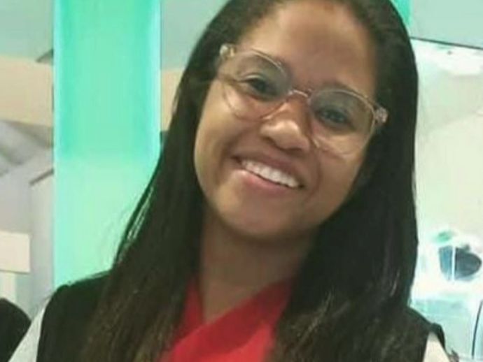 Mulher de 27 anos é morta a facadas no Ibura pelo ex-companheiro