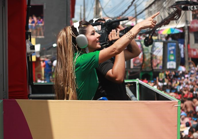 TV Guararapes | RECORD &eacute; sucesso de audi&ecirc;ncia na transmiss&atilde;o de Carnaval