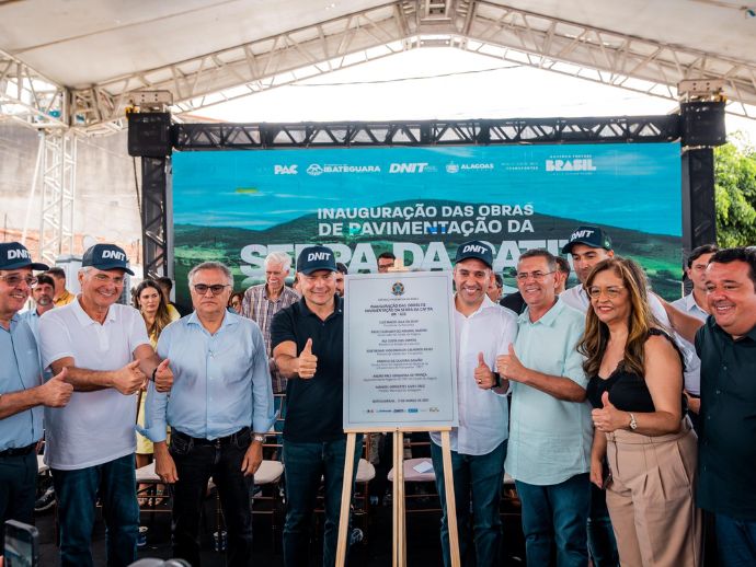 Alagoas ser&aacute; o estado com melhor infraestrutura rodovi&aacute;ria do Nordeste, diz Renan Filho