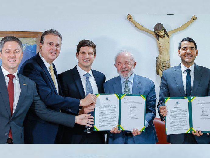 Governo Federal libera R$ 900 milh&otilde;es para investimento na educa&ccedil;&atilde;o do Recife atrav&eacute;s do Fundef