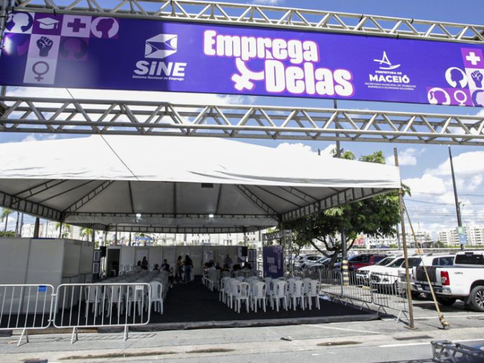 Emprega Delas oferece vagas e capacita&ccedil;&atilde;o para mulheres em Macei&oacute;