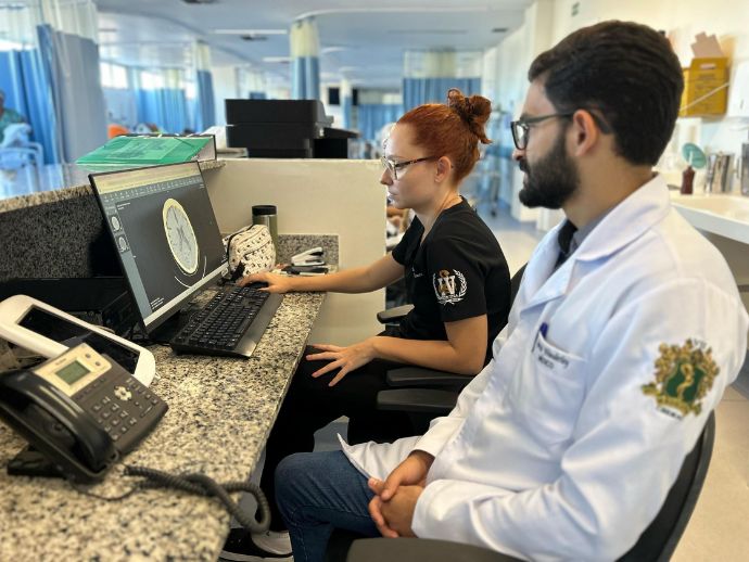Hospital Metropolitano inaugura resid&ecirc;ncia m&eacute;dica em Neurologia