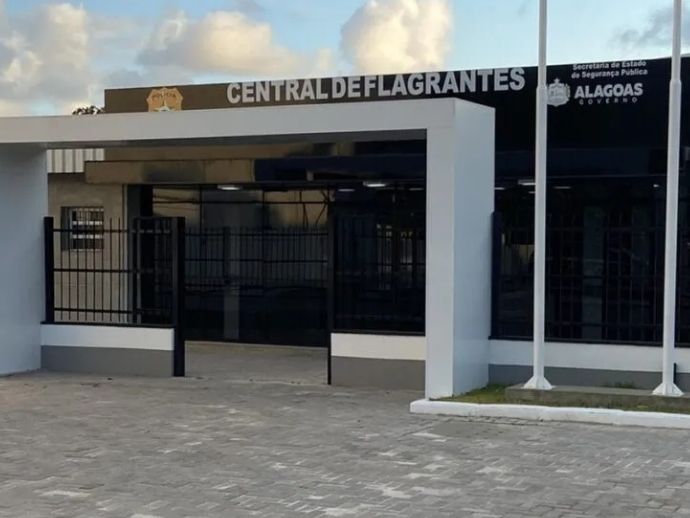 Mulher &eacute; agredida e tem orelha mordida pelo ex-companheiro ao cobrar pens&atilde;o para filho no Benedito Bentes