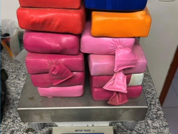 Dois homens são presos com mais de 13kg de cocaína em Salgueiro, no Sertão 