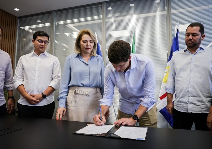 Prefeitura sanciona lei que multa agressores de mulheres no Recife em até R$ 1 milhão