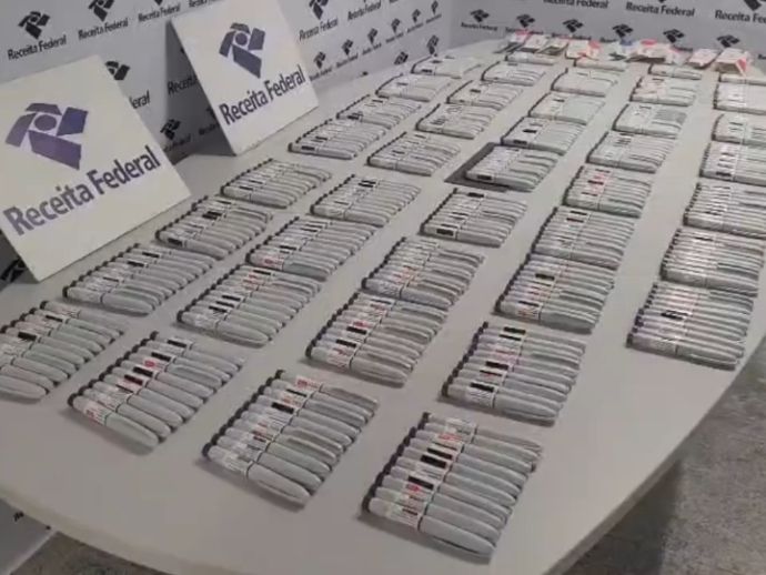 Receita Federal apreende 389 canetas de Mounjaro no Aeroporto do Recife