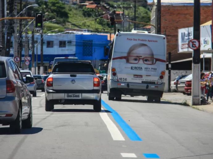 Comiss&atilde;o aprova uso da faixa azul por motoristas de app em Macei&oacute;