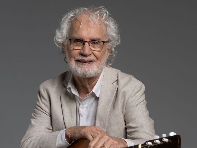 Renato Teixeira celebra 80 anos com show no Recife