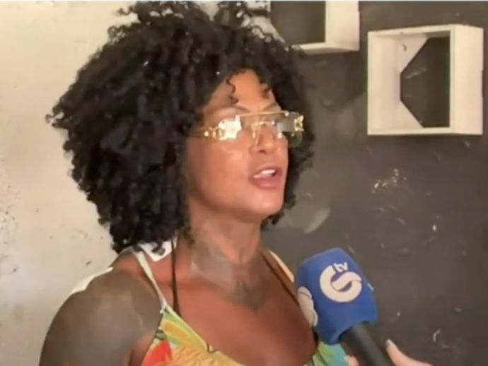Personal trainer &eacute; impedida de usar banheiro feminino e denuncia transfobia e racismo em academia do Recife