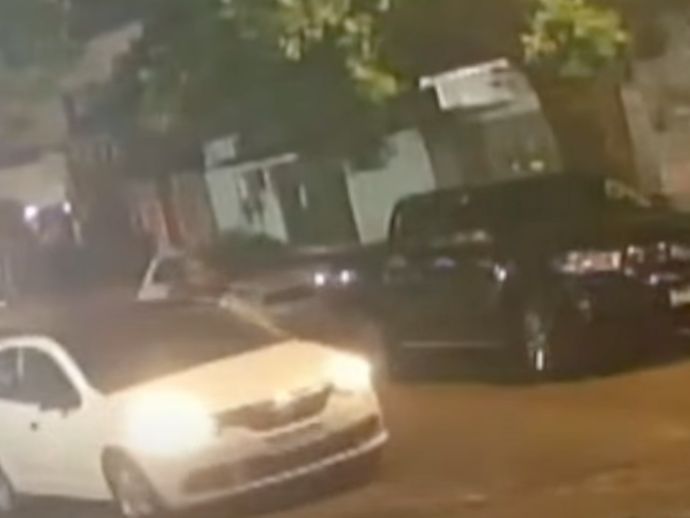 Criminoso realiza dois assaltos seguidos em rua movimentada da Zona Sul do Recife