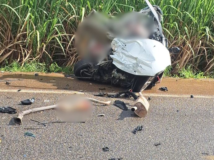 Grave acidente entre carro e micro-&ocirc;nibus deixa mortos e feridos em Porto Calvo
