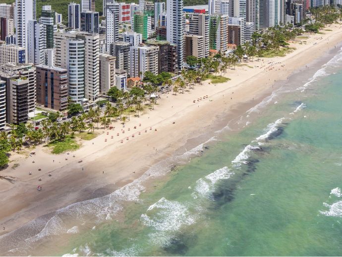 Corpo de jovem de 21 anos &eacute; encontrado ap&oacute;s afogamento na Praia do Pina